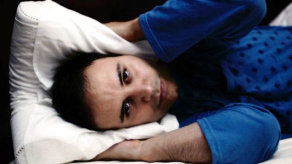 تجنب هذه العادات الخطيرة قبل نومك