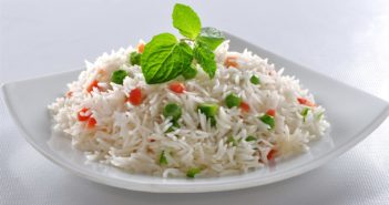 طريقة طهو الأرز دون أن يتعجن!